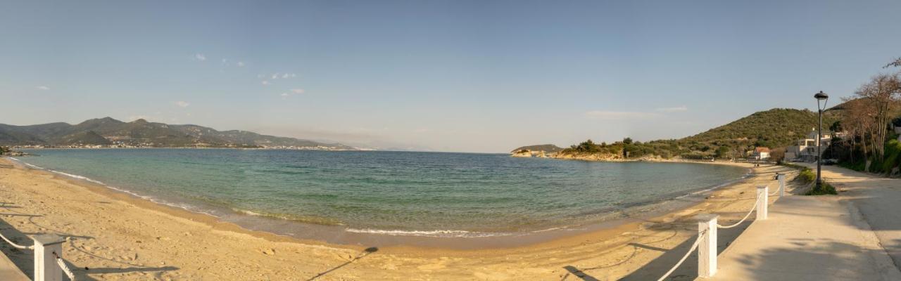 Villa Just On The Sea 1 Nea Iraklitsa Exterior foto